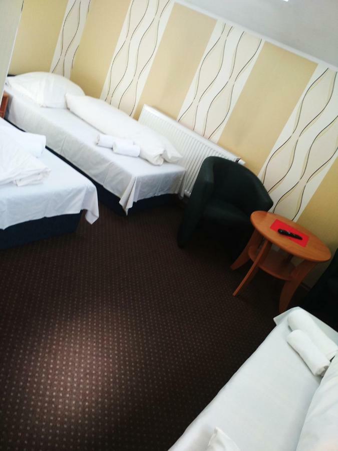 Sawik Dziekanowice Motel Lednogora Exterior photo